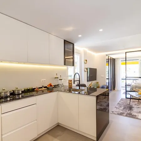 Banus - Golden Mile Carolina Park Marbella