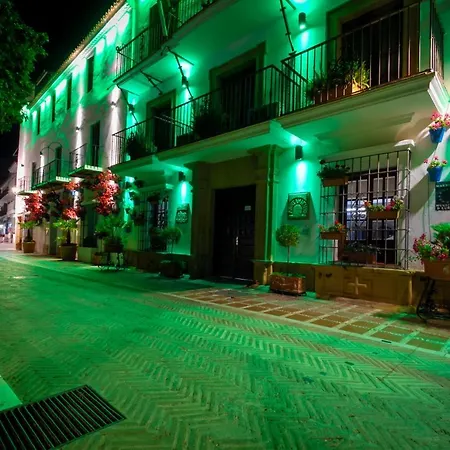 Banus - Golden Mile Carolina Park ماربيا